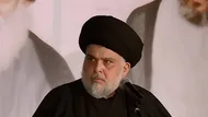 ببینید| حضور مقتدی صدر در بین تشییع‌کنندگان رهبر شهید در نجف