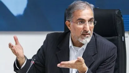 راغفر: اعلام قیمت بنزین ۸۷ هزار تومانی نوعی فضاسازی برای پذیرش قیمت‌های پایین‌تر است | تصمیماتی که زمینه انفجار اجتماعی ایجاد کنند بسیار پرهزینه است