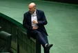 جنجال حذف عکس دختران به صداوسیما رسید