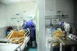یک‌سوم مبتلایان روزانه ویروس کرونا در خوزستان هستند / فضا بحرانی است