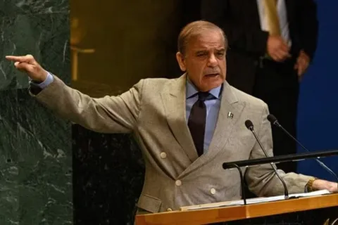  شهباز شریف: تنگه هرمز و باب‌المندب شریان‌های اقتصاد جهانی هستند و نباید به مکانی برای رویارویی تبدیل شوند