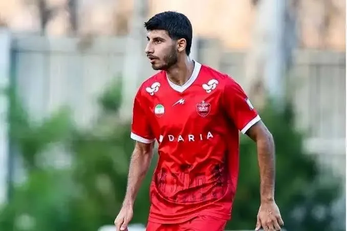 بازیکن ۲۱ میلیاردی پرسپولیس راهی نساجی شد