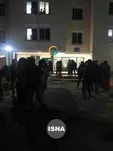 دانشجویان وحشت زده از زلزله در حیاط خوابگاه دانشگاه زنجان +عکس