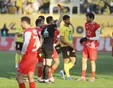 ببینید| نمایی متفاوت از لحظه اخراج گولسیانی در دیدار با سپاهان