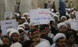 طلاب تجمع کننده نوشته های تابلوها را نخوانده بودند!