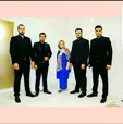 نیوشا ضیغمی و چهاربادیگاردش + عکس