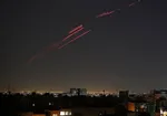 پرواز جنگنده‌ها بر فراز آسمان تهران| فعالیت پدافند هوایی در شمال و شرق تهران