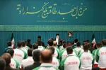 رهبری در دیدار با کاروان‌های بازی‌های المپیک و پارالمپیک: مردم را شاد کردید| سیاست‌های دوگانه کشورهای حاکم محسوس بود