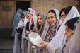 تصاویر دیدنی از سنت قاشق‌زنی چهارشنبه سوری در قزوین