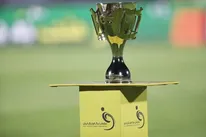 بازی تاج با جام | آیا استقلال قهرمان فصل نیمه تمام می‌شود؟