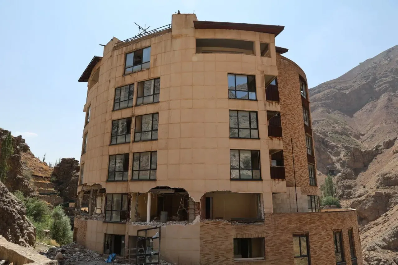 تخریب برج تخریب برج