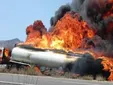 انفجار مرگبار تانکر سوخت جاده سنندج را بست