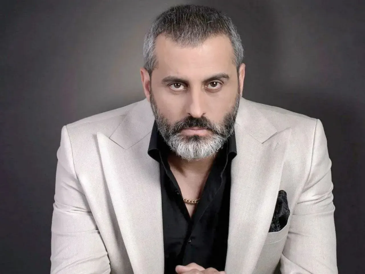 علیرام نورایی علیرام نورایی
