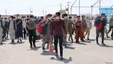 صف عظیم افغانستانی‌ها برای سپرده ۱۰۰ میلیونی اقامت ایران