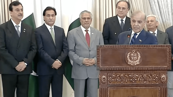 شهباز شریف: موضوع موشکی در توافقات اخیر وجود نداشته است شهباز شریف: موضوع موشکی در توافقات اخیر وجود نداشته است