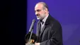 ببینید| ماجرای ممنوع‌الکاری محمد اصفهانی بخاطر خواندن ترانه معین