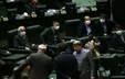 دولت بخشی از بدهی خود را از طریق فروش سهام تامین می‌کند