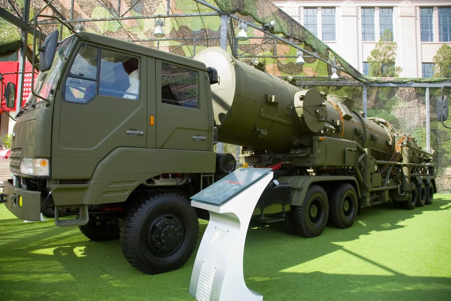 موشک بالستیک DF-21D موشک بالستیک DF-21D