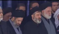 ببینید| حضور فرزندان رهبر شهید انقلاب در مصلی تهران پیش از اقامه نماز بر پیکر ایشان