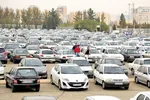 بلاتکلیفی در بازار خودرو؛ خریداران منتظر سیاست‌های جدید