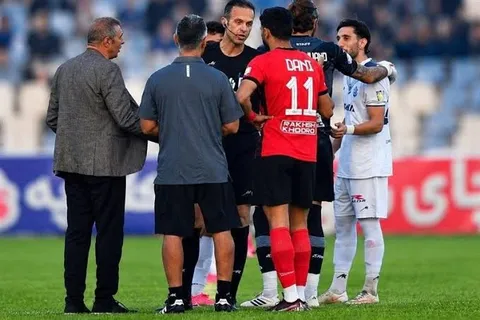 پرونده جنجالی ملوان ـ تراکتور؛ کدام تیم برنده می‌شود؟