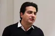 همایون شجریان در میان دوستداران پدرش:فردا پیکر استاد را به مشهد منتقل می‌کنیم+فیلم