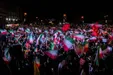 عکس‌هایی که جماران از زنان بدون حجاب در تجمع شبانه تهران منتشر کرد