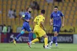 شروع بازی استقلال و الوصل با یک ساعت تاخیر