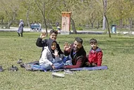 ببینید| اقدام عجیب دادستان شاهرود؛ ارشاد میدانی جوانان
