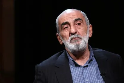 حمله حسین شریعتمداری به مذاکرات ایران و عمان: دارید تنگه هرمز را برای آمریکا باز می‌کنید