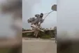 مسخره کردن آمریکا در افغانستان توسط دیپلمات ارشد چین +فیلم
