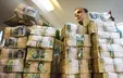 مسئولیت جدید بانک مرکزی؛ جمع‌آوری اسکناس از کف بازار