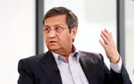 همتی: ایران به‌زودی عضو بانک بریکس می‌شود