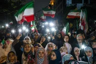ببینید| ویدئویی از جشن تولد سمنانی‌ها برای رهبر انقلاب در تجمعات