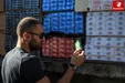 پخش سیگار مجانی در کرج+ عکس