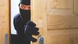 واکنش خبرنگار پس از شنیدن خبر سرقت از خانه خودش +فیلم