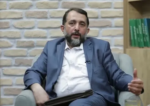 روایت تازه از ۲۵ سال نقش‌آفرینی سیاسی آیت الله مجتبی خامنه‌ای در کنار رهبر شهید