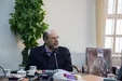 کنایه معاون میرحسین موسوی به وزرای دولت رئیسی: چگونه در شرایط جنگی ۳.۷ میلیارد دلار ارز به «چای دبش» اختصاص یافت؟