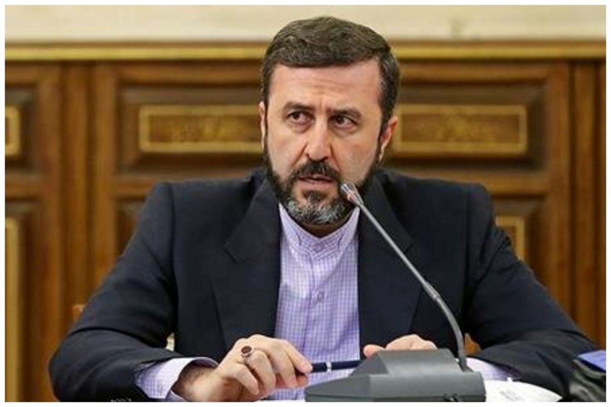 غریب آبادی: تفاهم ایران و عمان به منزله بازگشایی تنگه هرمز نیست غریب آبادی: تفاهم ایران و عمان به منزله بازگشایی تنگه هرمز نیست