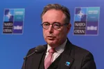 نخست‌وزیر بلژیک: جنگ علیه ایران باید متوقف شود
