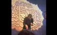 ببینید| رفتار عجیب یک مداح در مراسم روضه اباعبدالله
