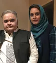 اکبر عبدی در کنار دخترش +عکس