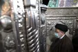 زیارت رئیس جمهور در حرم حضرت معصومه +فیلم
