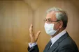 حل مشکل خرید واکسن کرونا به روایت علی ربیعی / ساعت یک بامداد مجوز انتقال پول صادر شد