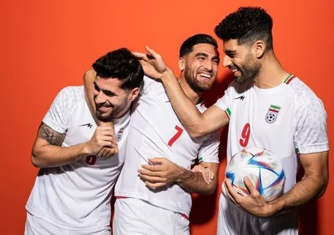 جهانبخش: برای خوشحالی مردم ایران با لبخند بازی می‌کنیم