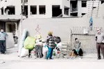 همدلی مردمی در روز‌های سخت جنگ| همه برای مردم جنوب ایران خانه داشتند