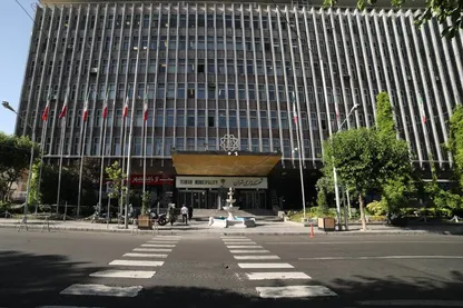 انتقاد تند روزنامه دولت از شهرداری تهران ؛ تراکم‌فروشی به نام بازسازی خانه‌های جنگ‌زده؟