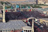 ببینید | تصویر هوایی از مراسم تشییع رهبر شهید در مسجد جمکران