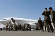 ببینید| فرود هواپیمای ایرانی پس‌ از حمله عربستان به فرودگاه صنعا