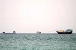 ایران: تنگه هرمز بسته است؛ ترامپ: باز است